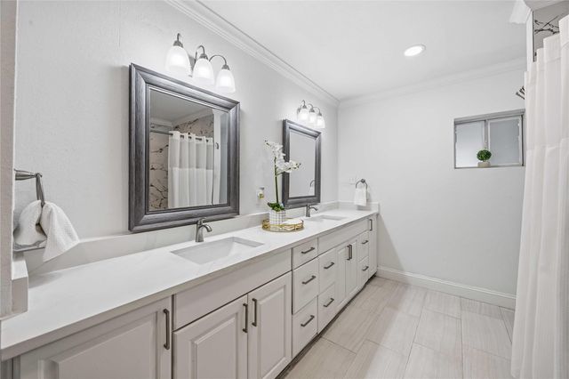 5718 Pine Arbor Drive, Houston, TX 77066