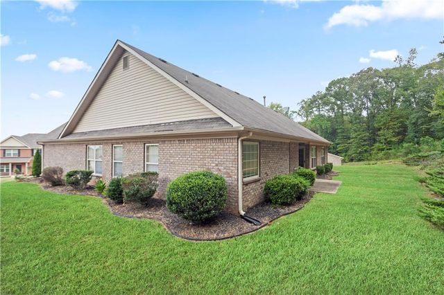 132 Saint Margrit Circle, Stockbridge, GA 30281