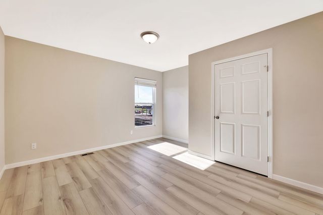 9149 Chris Ct, Bel Aire, KS 67226