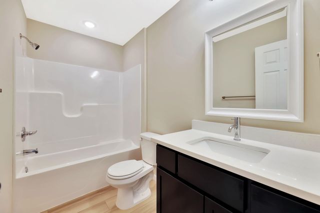 9149 Chris Ct, Bel Aire, KS 67226