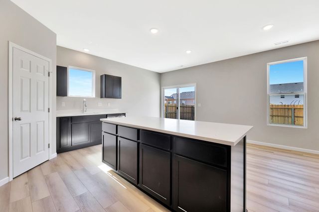 9149 Chris Ct, Bel Aire, KS 67226