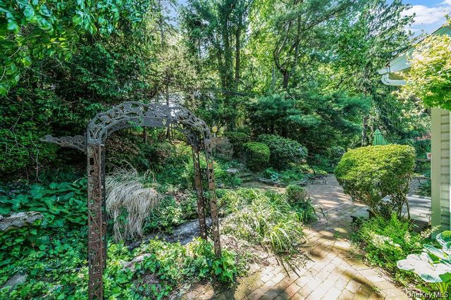 34 Gristmill Lane, Huntington, NY 11743