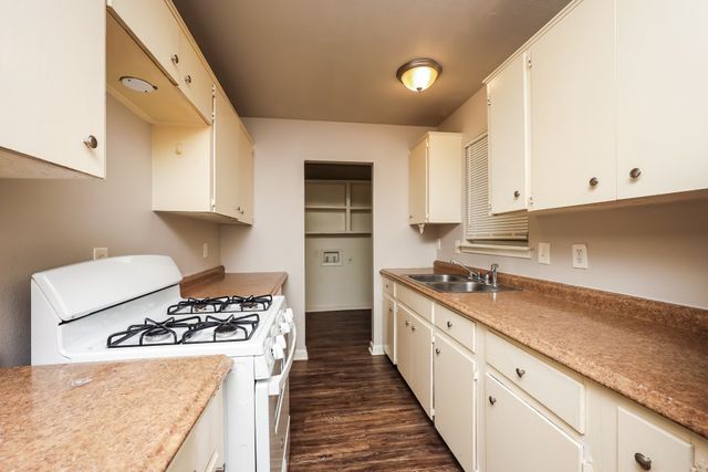 6244 Hartman Road, Forest Hill, TX 76119