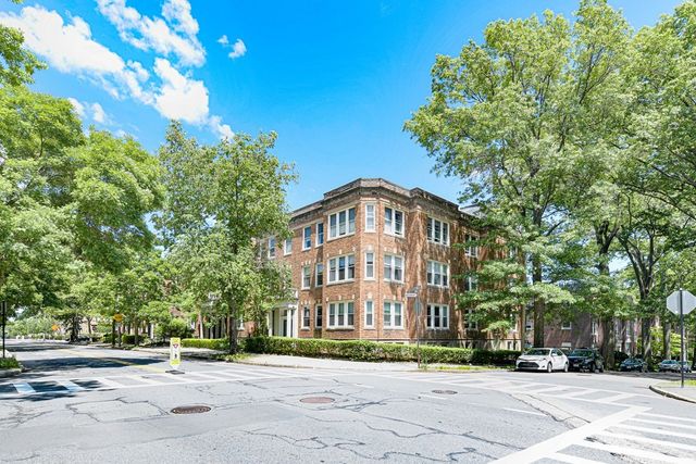 315 St Paul Unit 1, Brookline, MA 02446