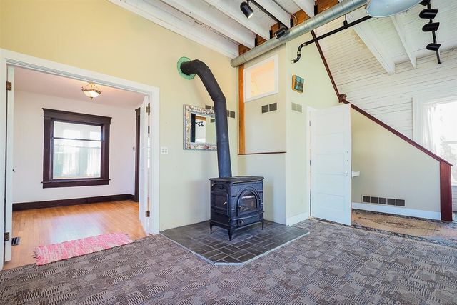 24 W Linden Street, Three Oaks, MI 49128