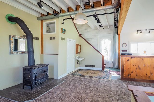 24 W Linden Street, Three Oaks, MI 49128