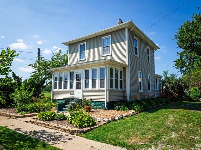 24 W Linden Street, Three Oaks, MI 49128