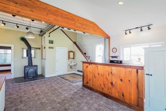24 W Linden Street, Three Oaks, MI 49128