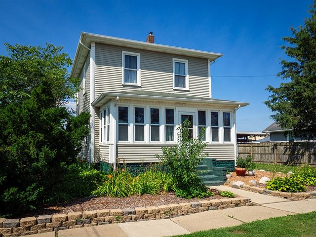 24 W Linden Street, Three Oaks, MI 49128
