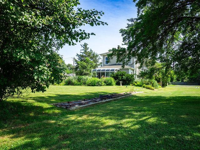 24 W Linden Street, Three Oaks, MI 49128