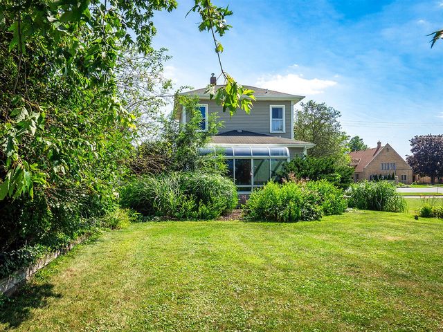 24 W Linden Street, Three Oaks, MI 49128
