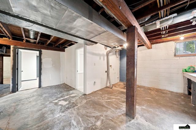 634 Washington Street, Lincoln, NE 68502