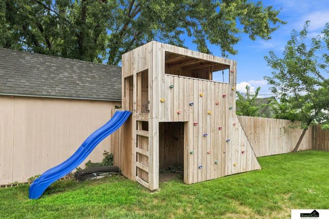 634 Washington Street, Lincoln, NE 68502