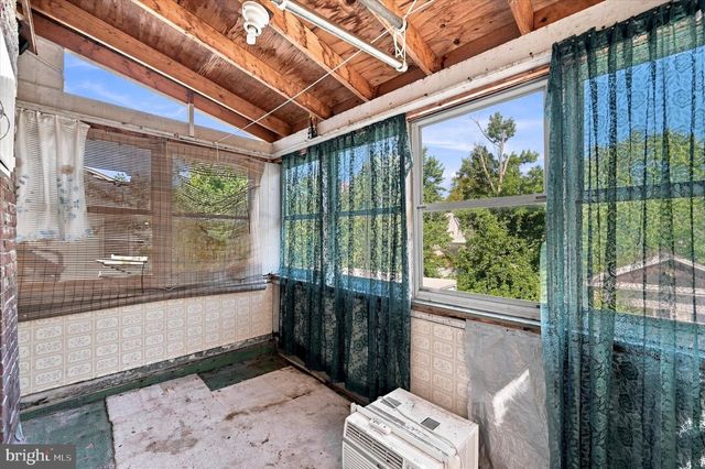521 10TH AVE, Prospect Park, PA 19076