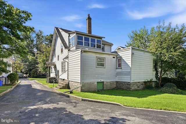 521 10TH AVE, Prospect Park, PA 19076
