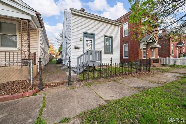 8417 Pennsylvania Avenue, St Louis, MO 63111