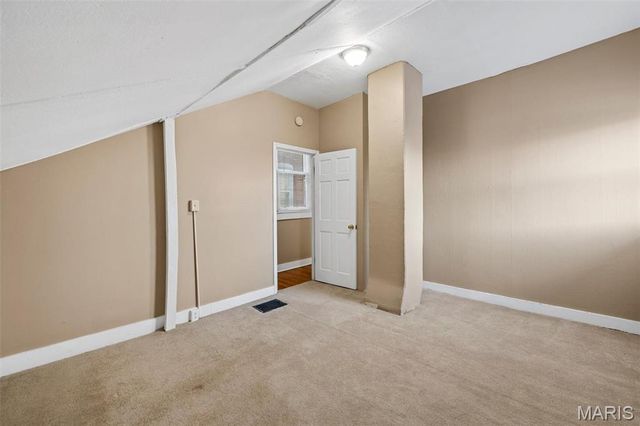 8417 Pennsylvania Avenue, St Louis, MO 63111