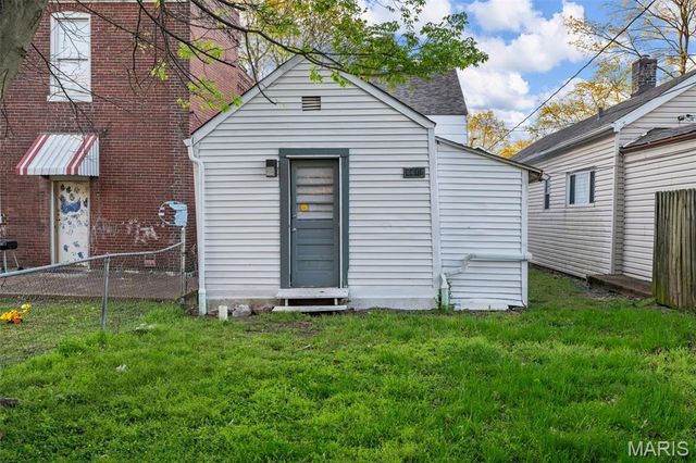 8417 Pennsylvania Avenue, St Louis, MO 63111