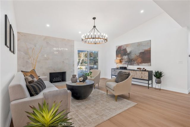 21952 Esplendor, Mission Viejo, CA 92691