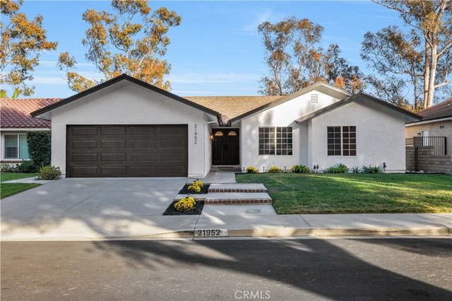 21952 Esplendor, Mission Viejo, CA 92691