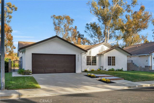 21952 Esplendor, Mission Viejo, CA 92691