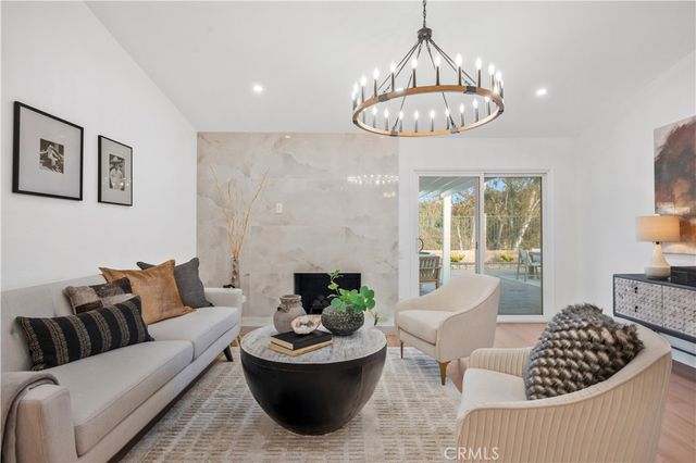 21952 Esplendor, Mission Viejo, CA 92691