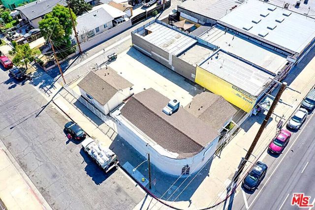 1108 E 84th Place, Los Angeles, CA 90001