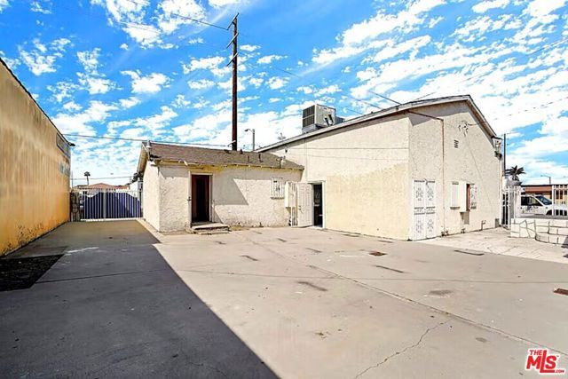 1108 E 84th Place, Los Angeles, CA 90001