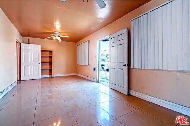 1108 E 84th Place, Los Angeles, CA 90001