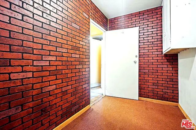 1108 E 84th Place, Los Angeles, CA 90001