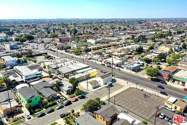 1108 E 84th Place, Los Angeles, CA 90001