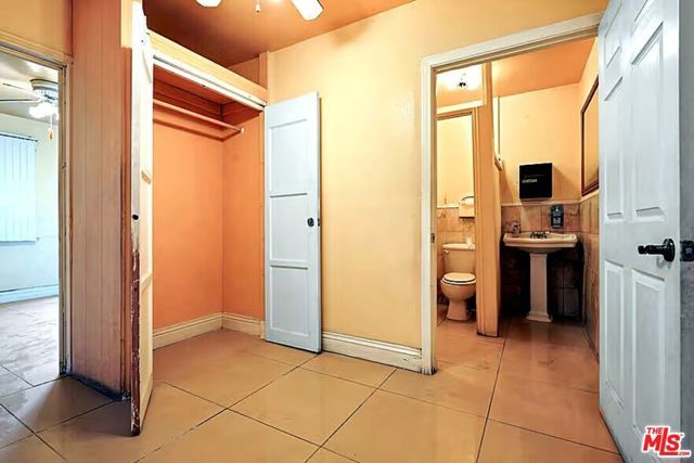 1108 E 84th Place, Los Angeles, CA 90001
