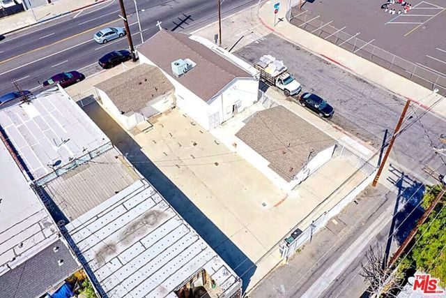 1108 E 84th Place, Los Angeles, CA 90001