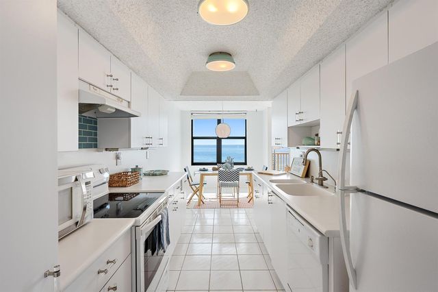 5480 N Ocean Drive A5b, Singer Island, FL 33404