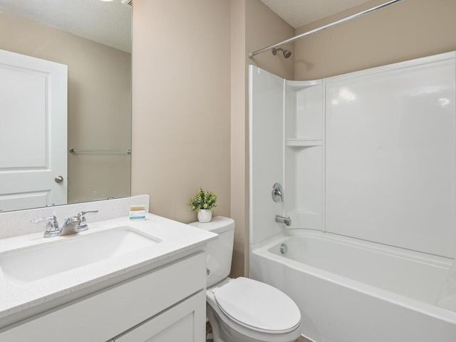 1389 Freedom Lane, Delano, MN 55328