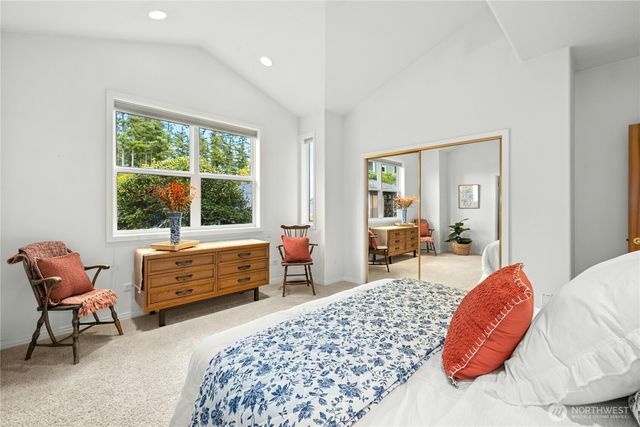 21322 NE President Point Road, Kingston, WA 98346