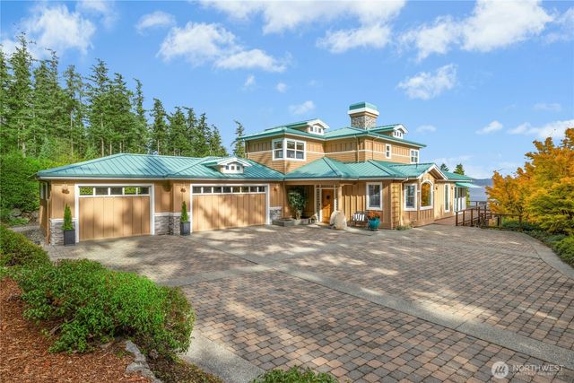 21322 NE President Point Road, Kingston, WA 98346