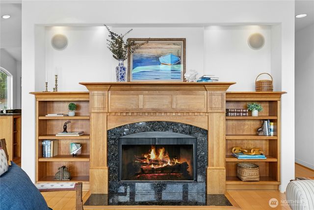 21322 NE President Point Road, Kingston, WA 98346
