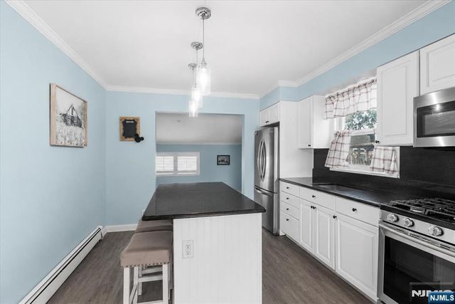 29 Central Avenue, Pompton Lakes, NJ 07442