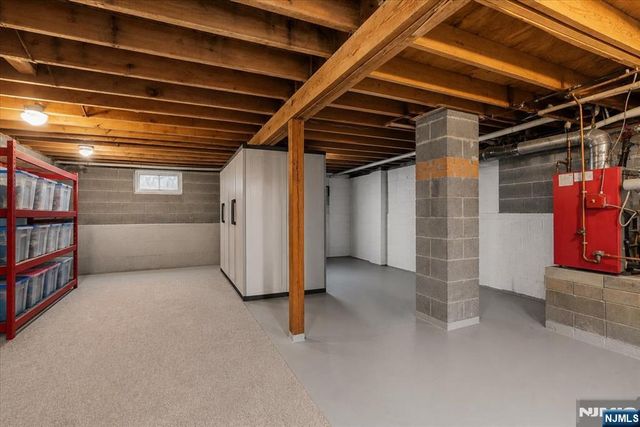29 Central Avenue, Pompton Lakes, NJ 07442