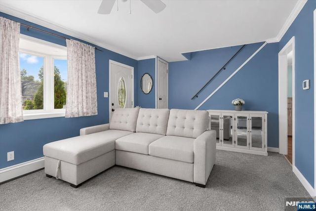 29 Central Avenue, Pompton Lakes, NJ 07442