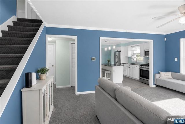 29 Central Avenue, Pompton Lakes, NJ 07442