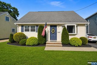 29 Central Avenue, Pompton Lakes, NJ 07442