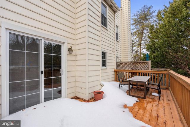 2048 PIERIS CT, Vienna, VA 22182