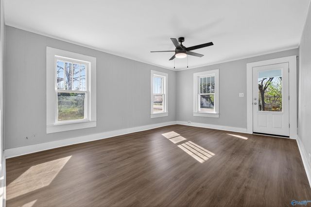 809 Sanders Avenue NE, Fort Payne, AL 35967