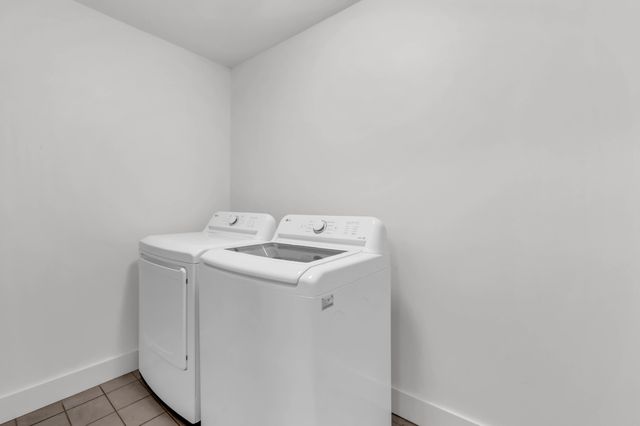 320 Kingswood Ct, Clarksville, TN 37043