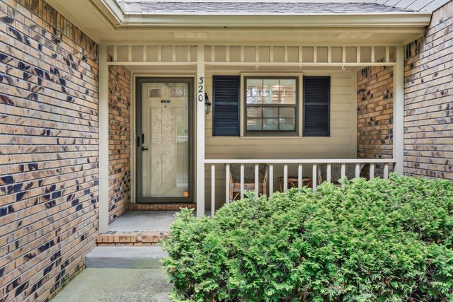 320 Kingswood Ct, Clarksville, TN 37043