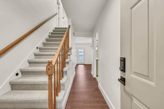 320 Kingswood Ct, Clarksville, TN 37043