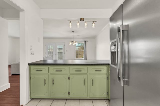 320 Kingswood Ct, Clarksville, TN 37043