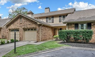 320 Kingswood Ct, Clarksville, TN 37043